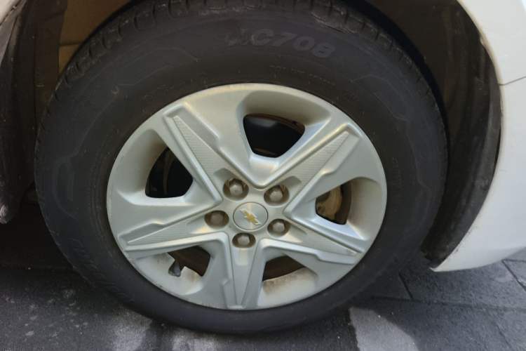Used Chevrolet Cavalier 2019 320 Automatic Enjoyment with Sunroof Right Front Wheel Hub