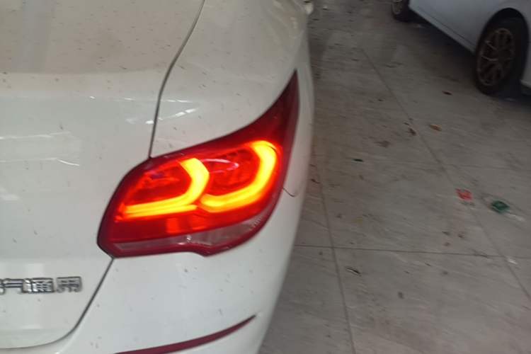 Used Chevrolet Cavalier 2019 320 Automatic Enjoyment with Sunroof Right Rear Taillight