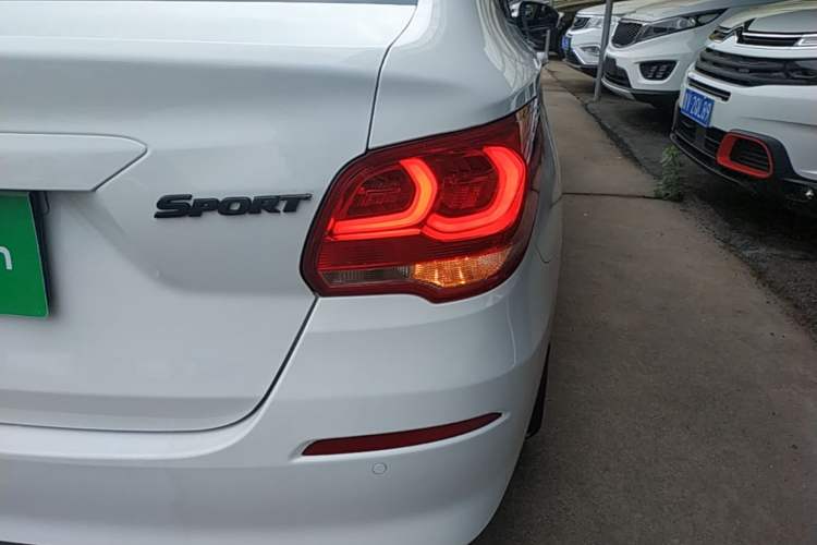 Used Chevrolet Cavalier 2019 320 Automatic Xinyue Edition Right Rear Taillight