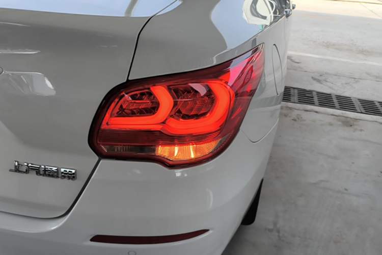 Used Chevrolet Cavalier 2019 320 Automatic Xinyue Edition Right Rear Taillight