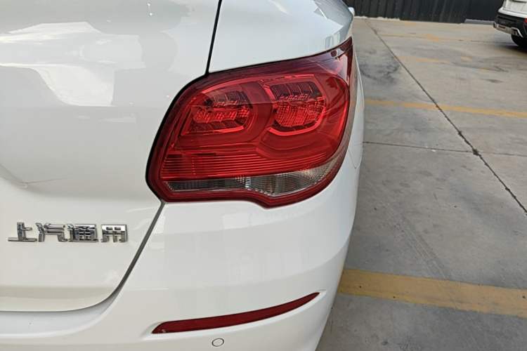 Used Chevrolet Cavalier 2019 320 Manual Xinyue Edition Right Rear Taillight
