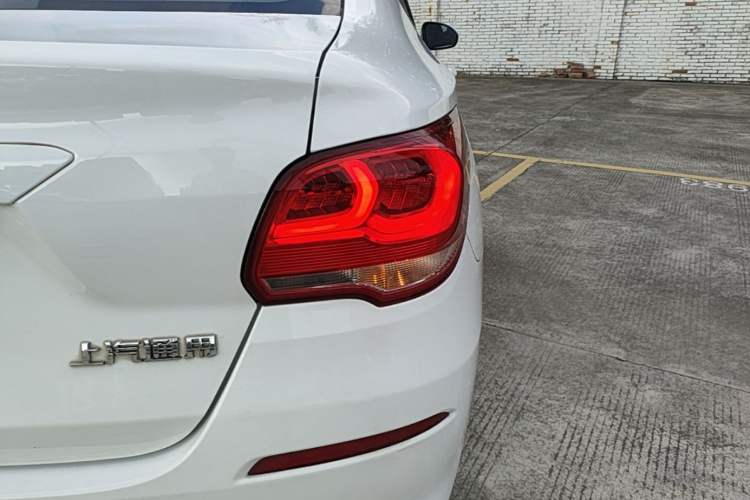 Used Chevrolet Cavalier 2019 320 Automatic Enjoyment with Sunroof Right Rear Taillight