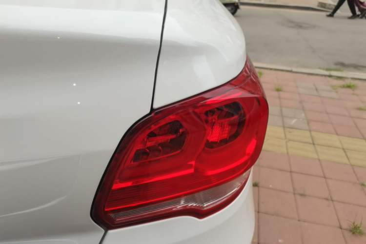 Used Chevrolet Cavalier 2019 320 Automatic Xinyue Edition Right Rear Taillight