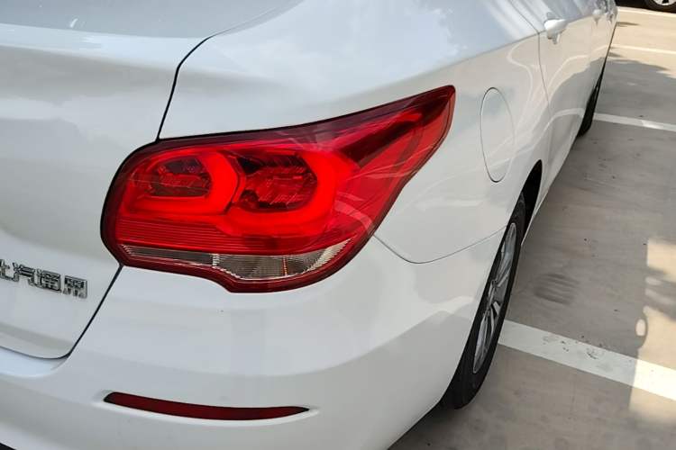Used Chevrolet Cavalier 2019 320 Automatic Enjoyment with Sunroof Right Rear Taillight