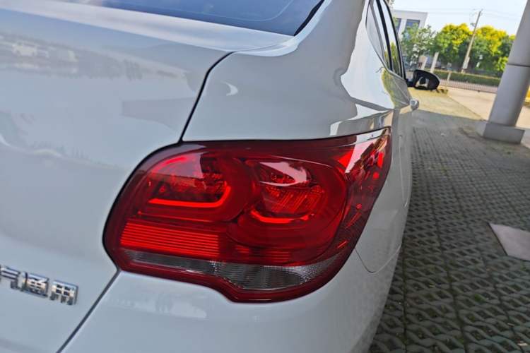 Used Chevrolet Cavalier 2019 320 Automatic Xinyue Edition Right Rear Taillight