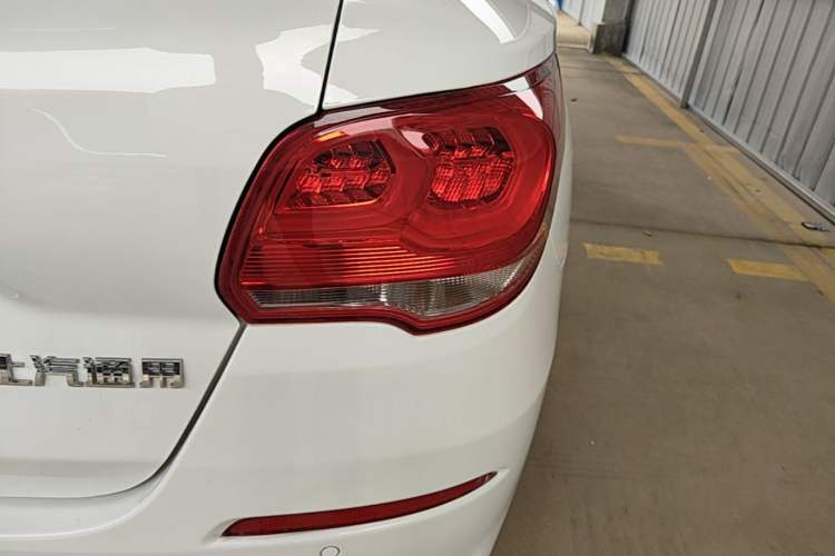 Used Chevrolet Cavalier 2019 320 Automatic Xinyue Edition Right Rear Taillight
