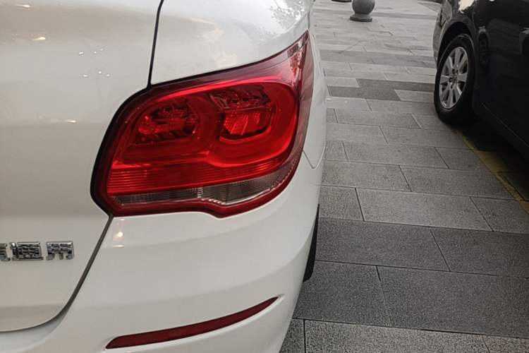 Used Chevrolet Cavalier 2019 320 Automatic Enjoyment with Sunroof Right Rear Taillight