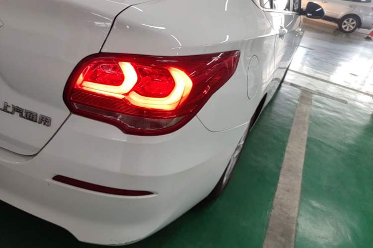 Used Chevrolet Cavalier 2019 320 Automatic Enjoyment with Sunroof Right Rear Taillight