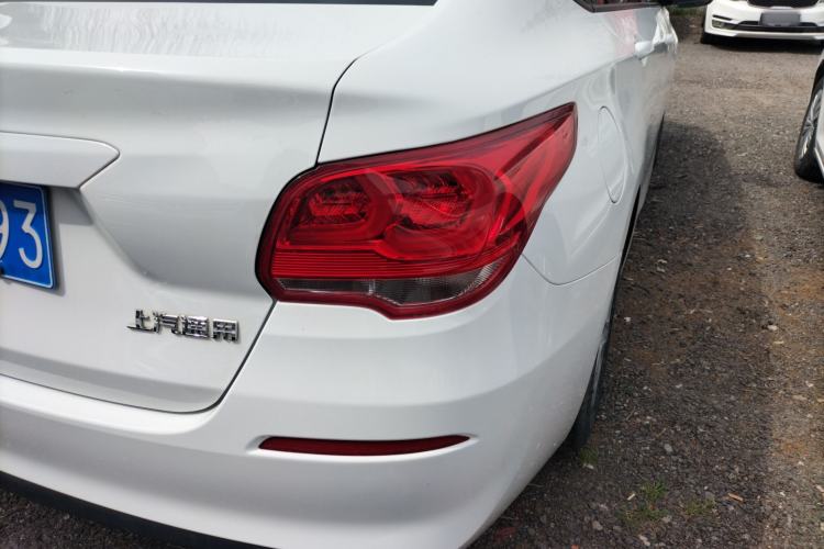 Used Chevrolet Cavalier 2019 320 Automatic Enjoyment with Sunroof Right Rear Taillight