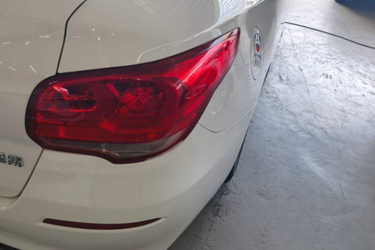 Used Chevrolet Cavalier 2019 320 Automatic Enjoyment with Sunroof Right Rear Taillight