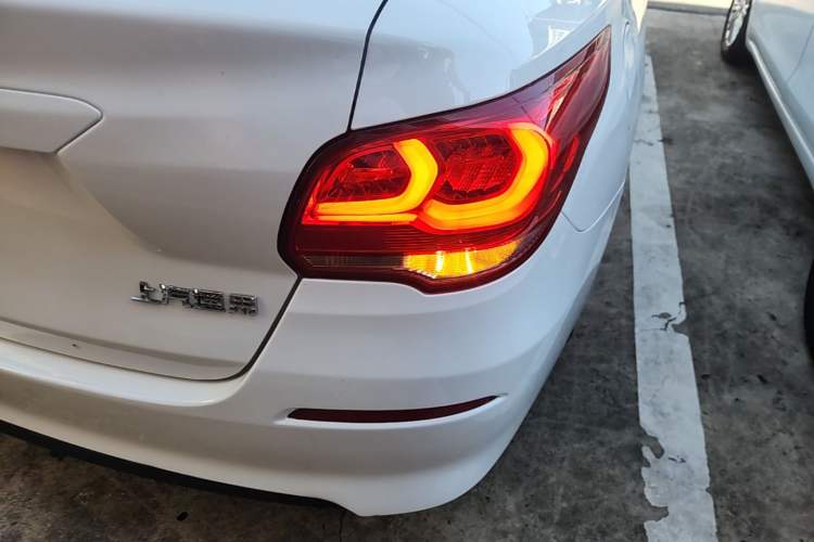 Used Chevrolet Cavalier 2019 320 Automatic Enjoyment with Sunroof Right Rear Taillight