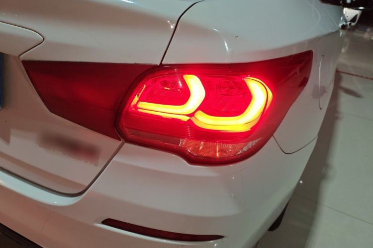 Used Chevrolet Cavalier 2019 320 Automatic Enjoyment with Sunroof Right Rear Taillight
