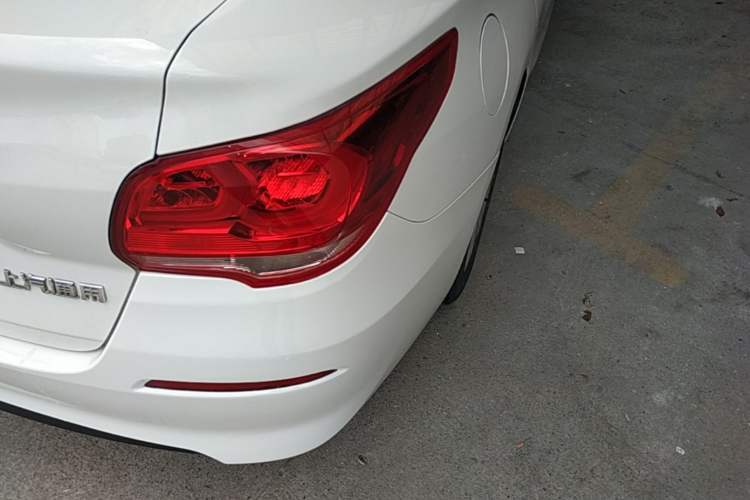 Used Chevrolet Cavalier 2019 320 Automatic Enjoyment with Sunroof Right Rear Taillight