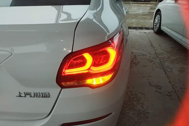 Used Chevrolet Cavalier 2019 320 Automatic Enjoyment with Sunroof Right Rear Taillight