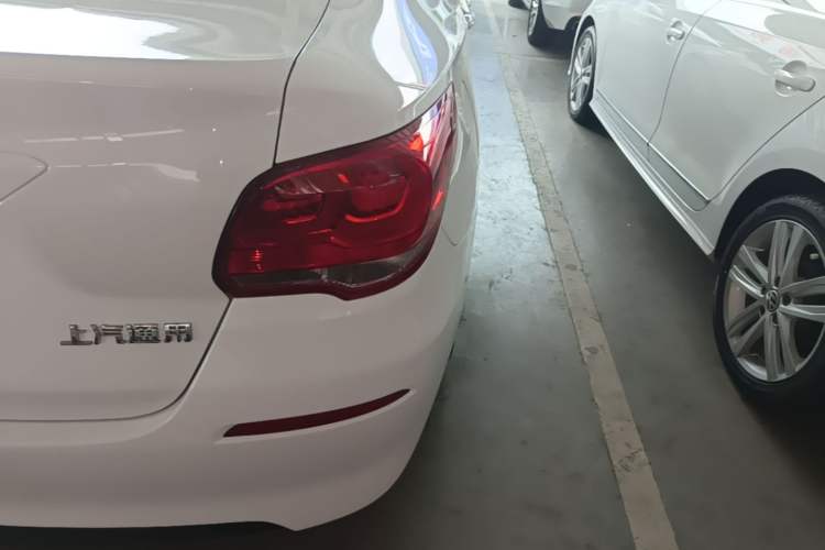 Used Chevrolet Cavalier 2019 320 Automatic Enjoyment with Sunroof Right Rear Taillight