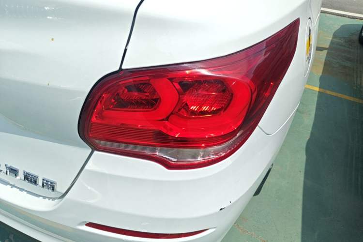 Used Chevrolet Cavalier 2019 320 Automatic Enjoyment with Sunroof Right Rear Taillight
