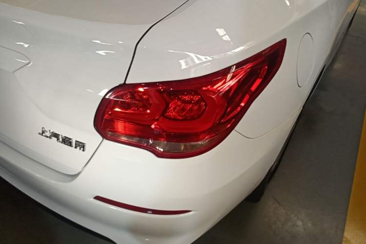 Used Chevrolet Cavalier 2019 320 Automatic Enjoyment with Sunroof Right Rear Taillight