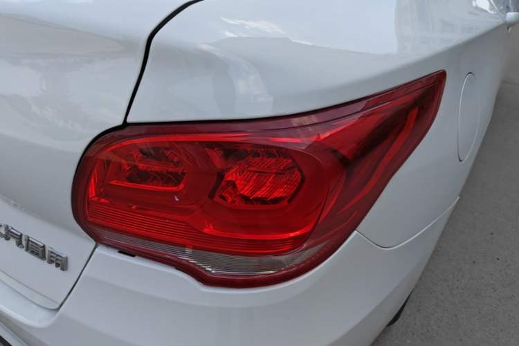 Used Chevrolet Cavalier 2019 320 Automatic Enjoyment with Sunroof Right Rear Taillight