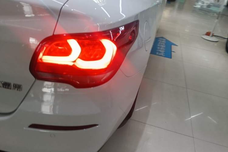 Used Chevrolet Cavalier 2019 320 Automatic Xinyue Edition Right Rear Taillight