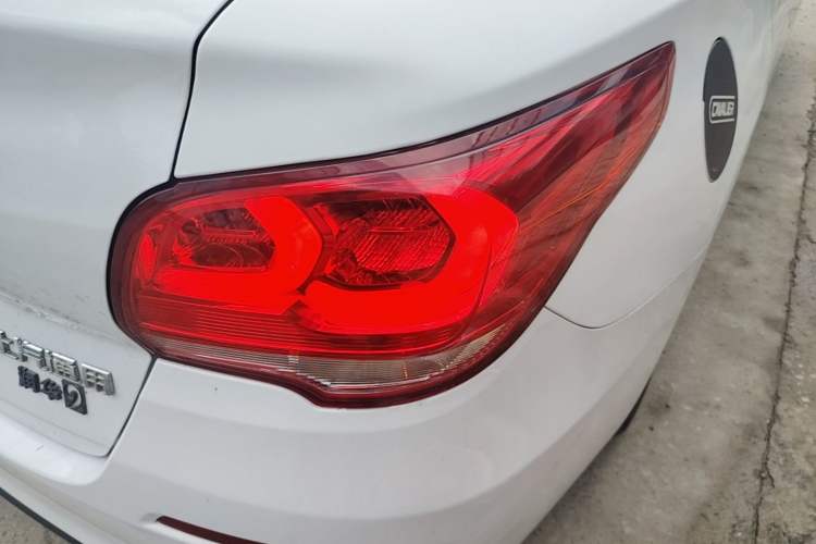 Used Chevrolet Cavalier 2019 320 Automatic Enjoyment with Sunroof Right Rear Taillight