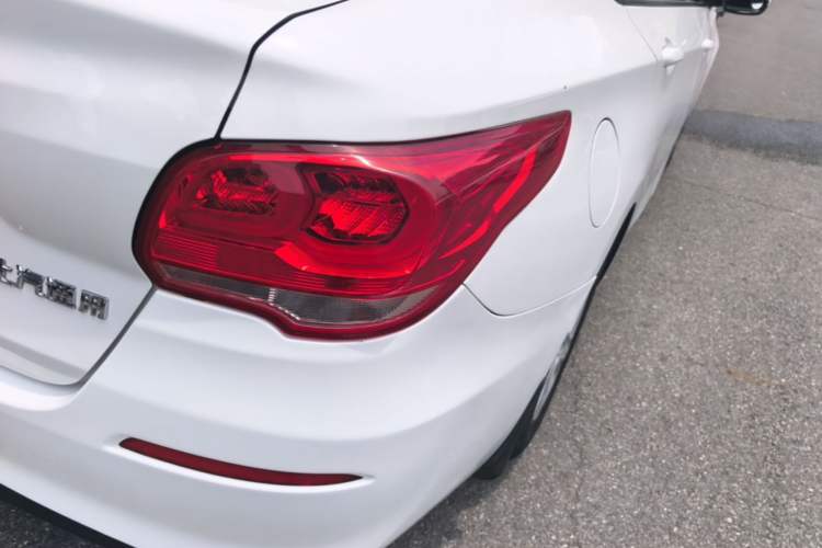 Used Chevrolet Cavalier 2019 320 Automatic Enjoyment with Sunroof Right Rear Taillight