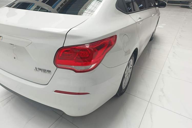 Used Chevrolet Cavalier 2019 320 Automatic Enjoyment with Sunroof Right Rear Taillight