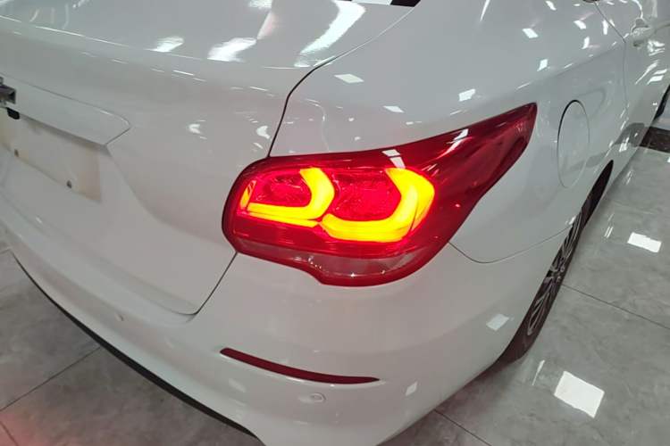 Used Chevrolet Cavalier 2019 320 Automatic Enjoyment with Sunroof Right Rear Taillight