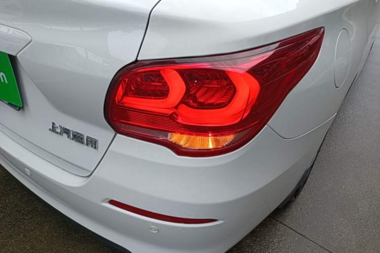 Used Chevrolet Cavalier 2019 320 Automatic Enjoyment with Sunroof Right Rear Taillight
