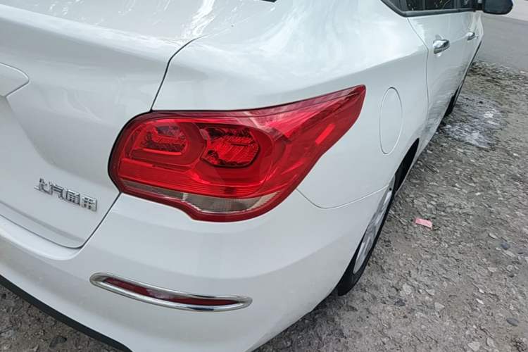 Used Chevrolet Cavalier 2019 320 Automatic Enjoyment with Sunroof Right Rear Taillight