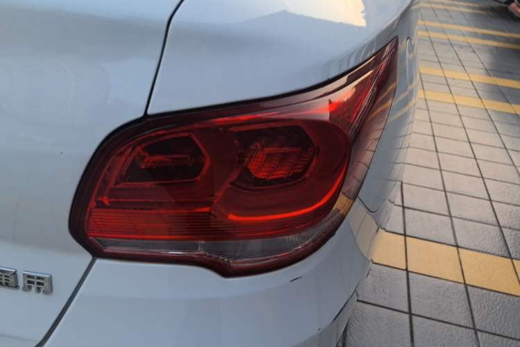 Used Chevrolet Cavalier 2019 320 Automatic Enjoyment with Sunroof Right Rear Taillight