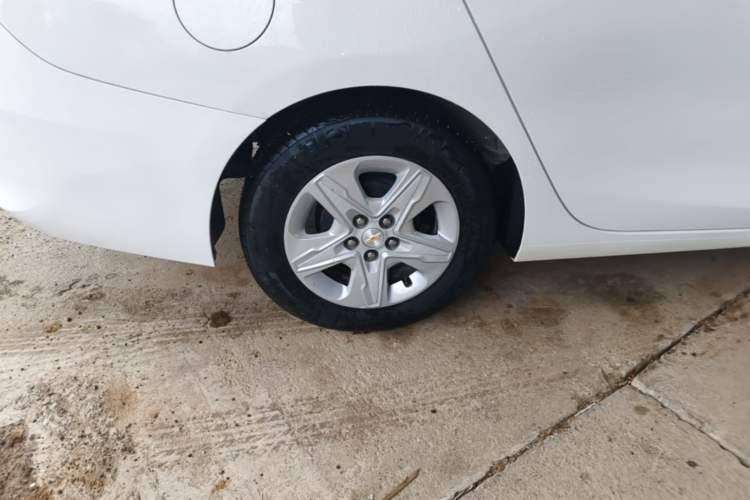 Used Chevrolet Cavalier 2019 320 Automatic Enjoyment with Sunroof Right Rear Wheel Hub