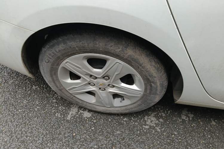 Used Chevrolet Cavalier 2019 320 Automatic Enjoyment with Sunroof Right Rear Wheel Hub