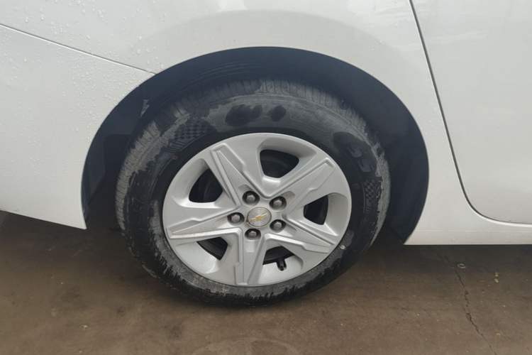 Used Chevrolet Cavalier 2019 320 Automatic Enjoyment with Sunroof Right Rear Wheel Hub