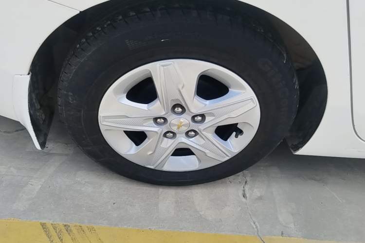 Used Chevrolet Cavalier 2019 320 Automatic Enjoyment with Sunroof Right Rear Wheel Hub