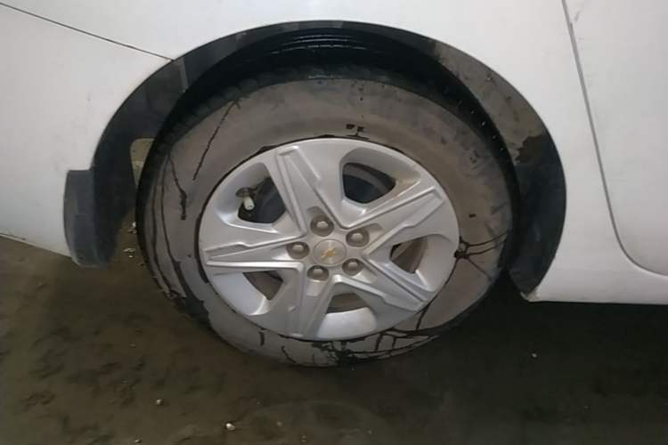 Used Chevrolet Cavalier 2019 320 Automatic Enjoyment with Sunroof Right Rear Wheel Hub