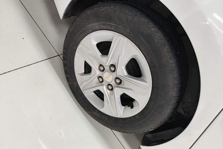 Used Chevrolet Cavalier 2019 320 Automatic Enjoyment with Sunroof Right Rear Wheel Hub
