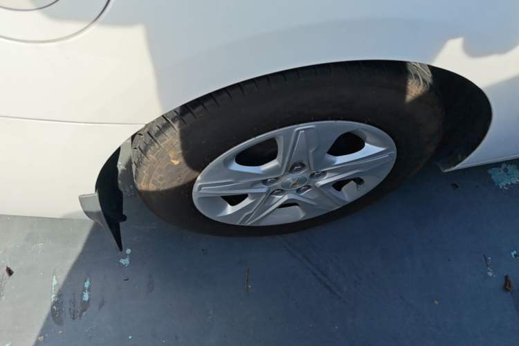 Used Chevrolet Cavalier 2019 320 Automatic Enjoyment with Sunroof Right Rear Wheel Hub