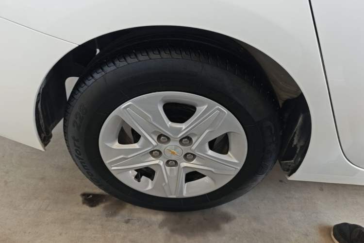 Used Chevrolet Cavalier 2019 320 Automatic Enjoyment with Sunroof Right Rear Wheel Hub