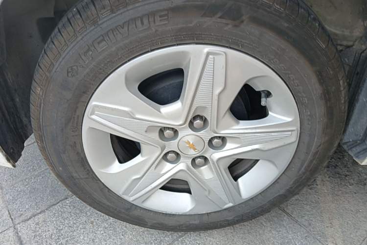Used Chevrolet Cavalier 2019 320 Automatic Enjoyment with Sunroof Right Rear Wheel Hub