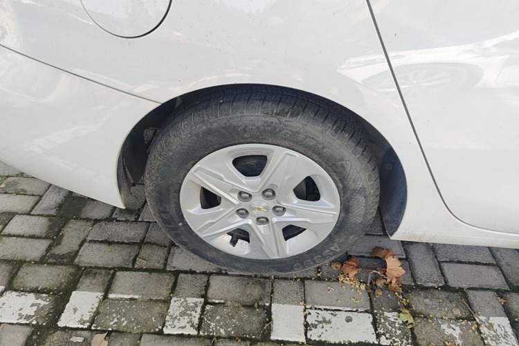 Used Chevrolet Cavalier 2019 320 Automatic Enjoyment with Sunroof Right Rear Wheel Hub