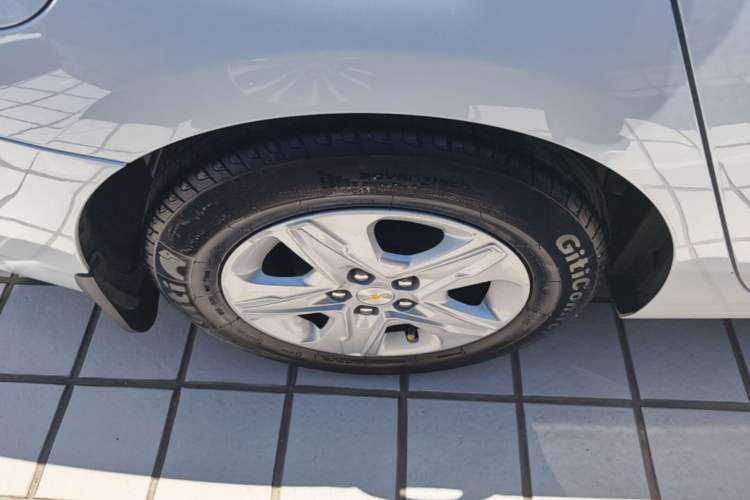 Used Chevrolet Cavalier 2019 320 Automatic Enjoyment with Sunroof Right Rear Wheel Hub