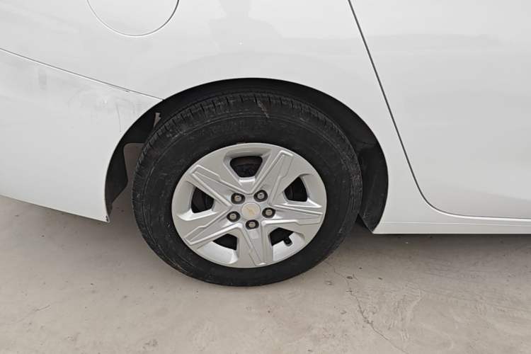 Used Chevrolet Cavalier 2019 320 Automatic Enjoyment with Sunroof Right Rear Wheel Hub