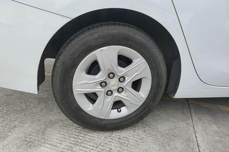 Used Chevrolet Cavalier 2019 320 Automatic Enjoyment with Sunroof Right Rear Wheel Hub