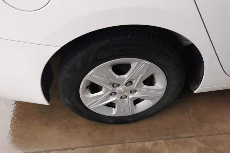 Used Chevrolet Cavalier 2019 320 Automatic Enjoyment with Sunroof Right Rear Wheel Hub