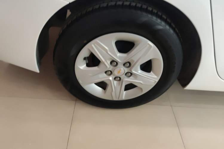 Used Chevrolet Cavalier 2019 320 Automatic Enjoyment with Sunroof Right Rear Wheel Hub