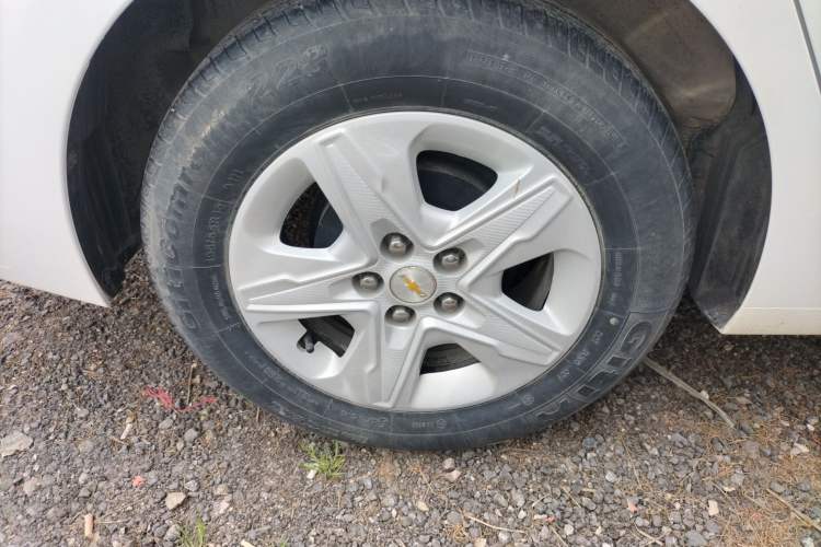 Used Chevrolet Cavalier 2019 320 Automatic Enjoyment with Sunroof Right Rear Wheel Hub