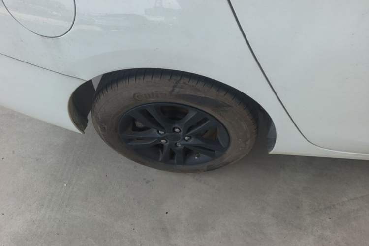Used Chevrolet Cavalier 2019 320 Automatic Xinyue Edition Right Rear Wheel Hub