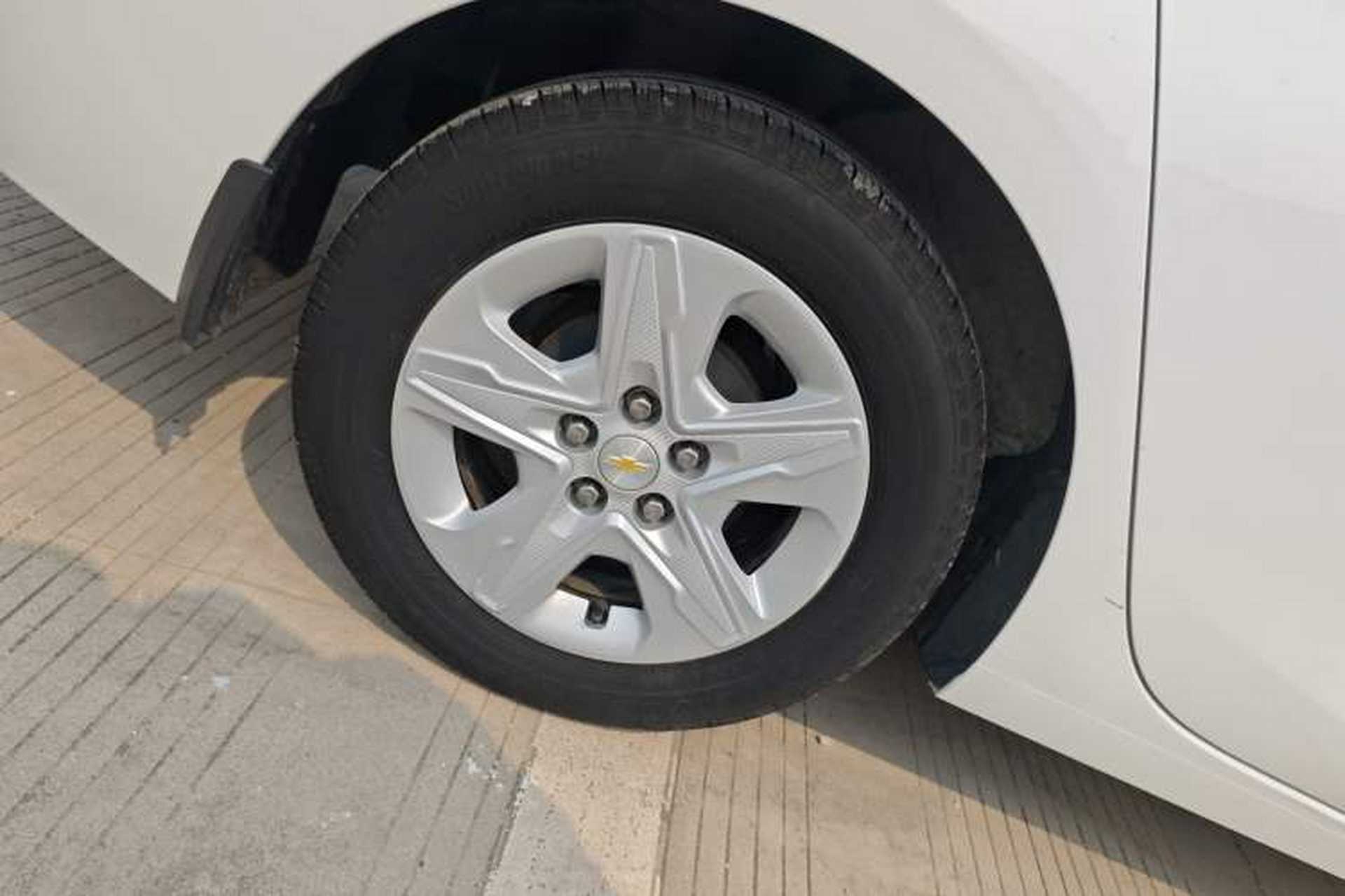 Used Chevrolet Cavalier 2019 320 Automatic Enjoyment with Sunroof Right Rear Wheel Hub
