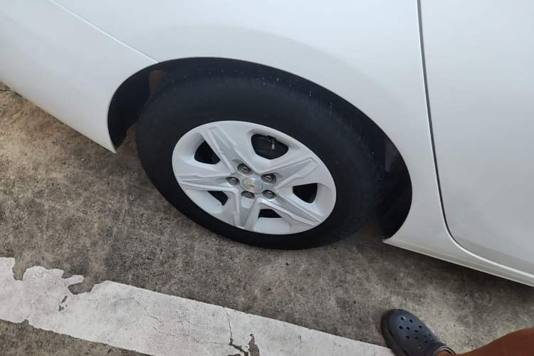 Used Chevrolet Cavalier 2019 320 Automatic Enjoyment with Sunroof Right Rear Wheel Hub