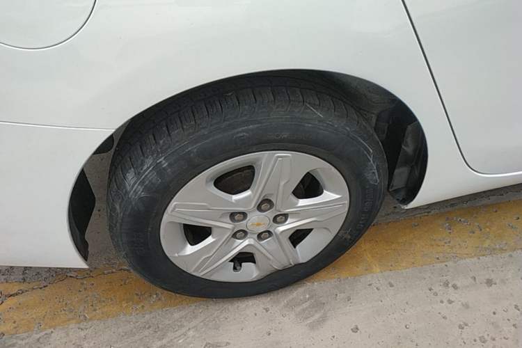 Used Chevrolet Cavalier 2019 320 Automatic Enjoyment with Sunroof Right Rear Wheel Hub